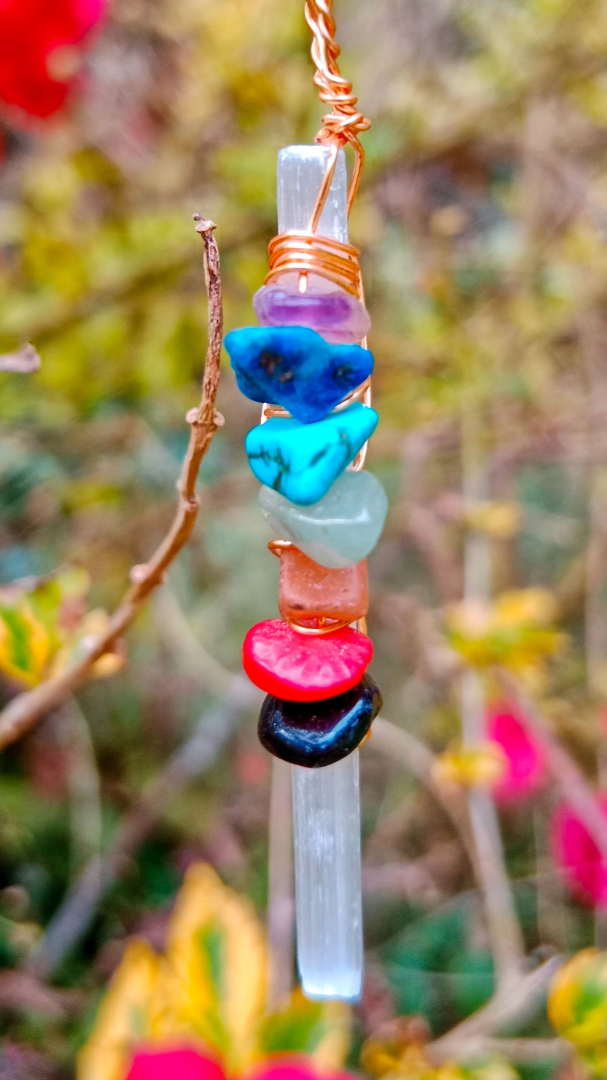 Collar de cuarzo Selenita con los 7 chackras