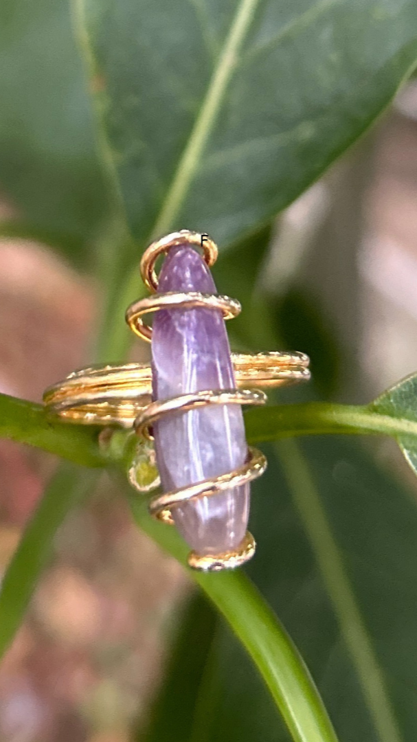 Anillo de cuarzo Amatista