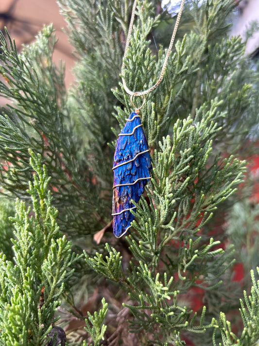 Collar de cuarzo Cianita azul