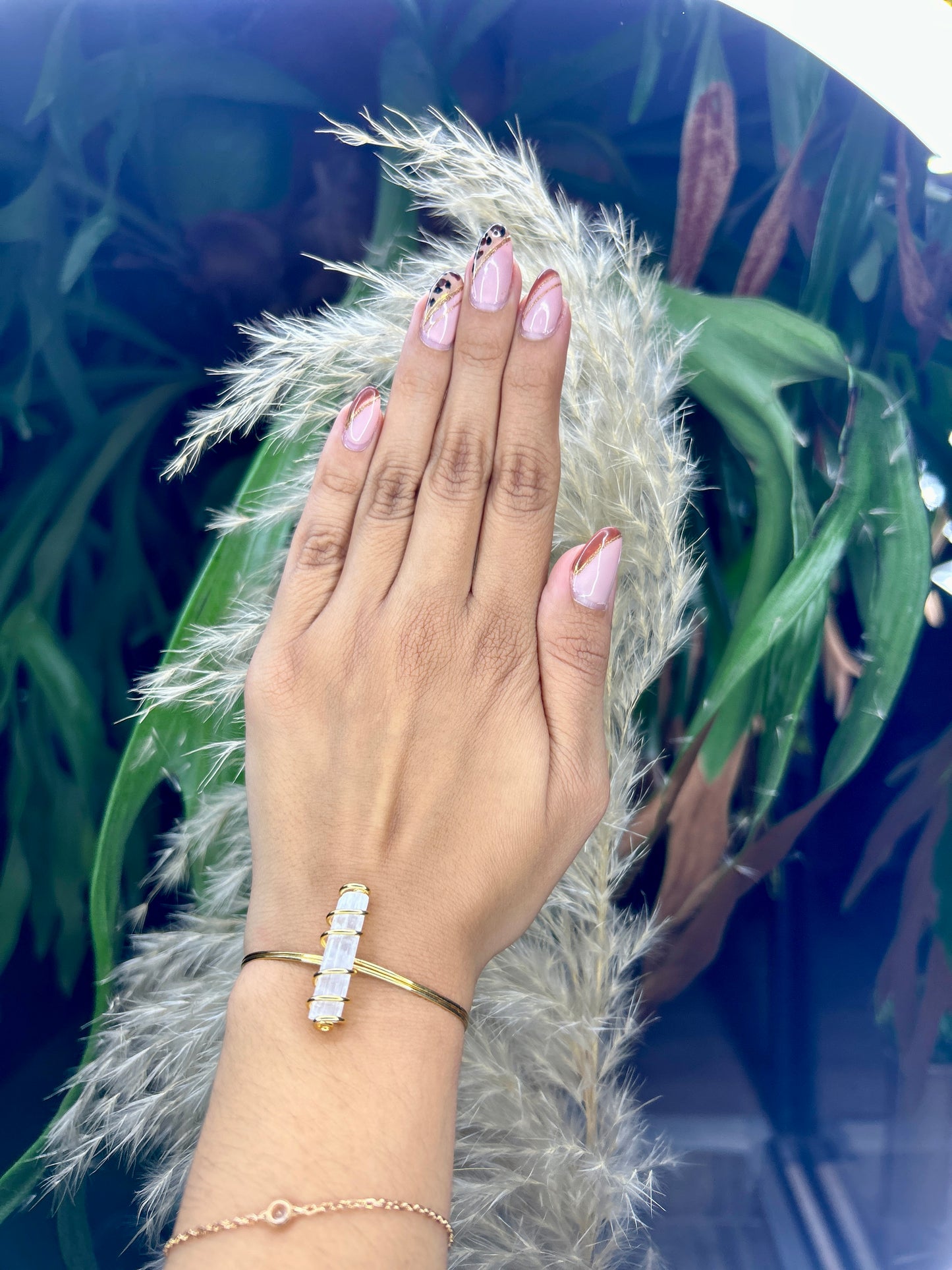 Pulsera delgada de curazo Selenita