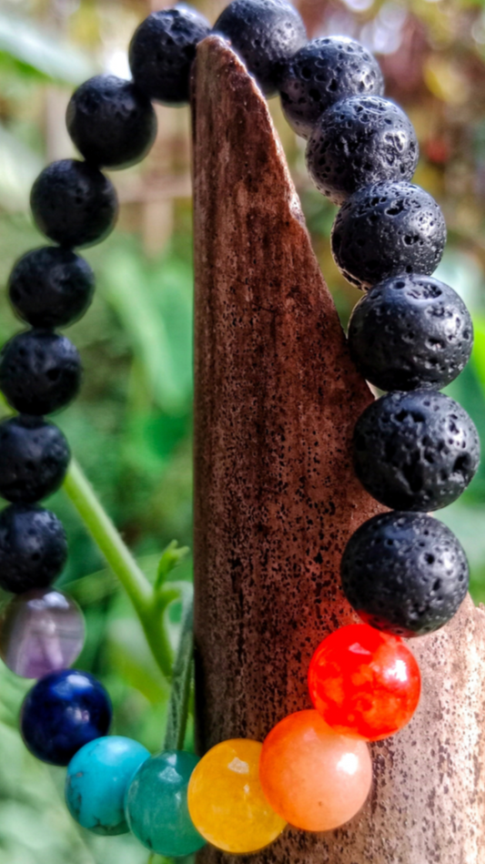 Manilla de 7 chakras y piedras volcanicas