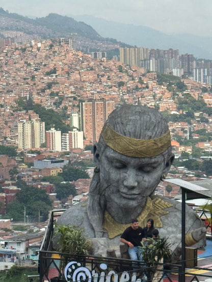 Comuna 13 Tour – Art, Culture and Social Transformation 