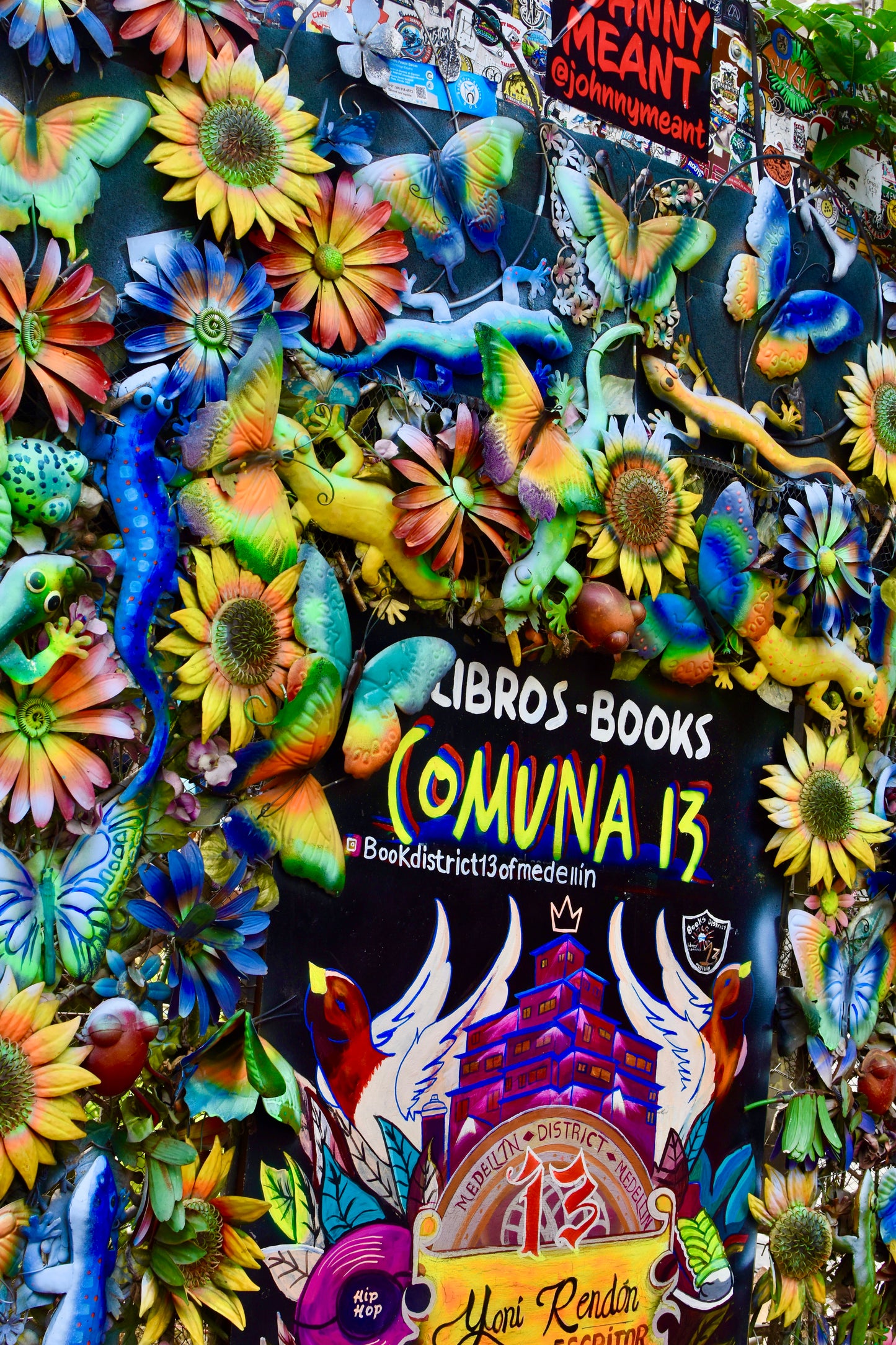 Comuna 13 Tour – Art, Culture and Social Transformation 