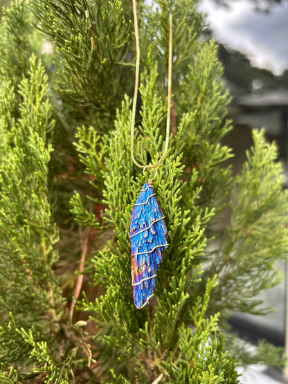 Collar de cuarzo Cianita azul